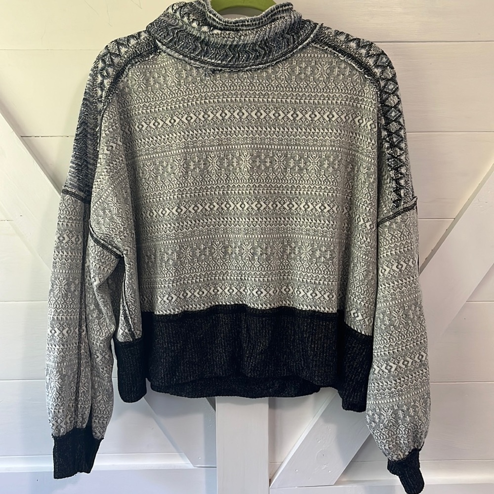 Free people sweater
